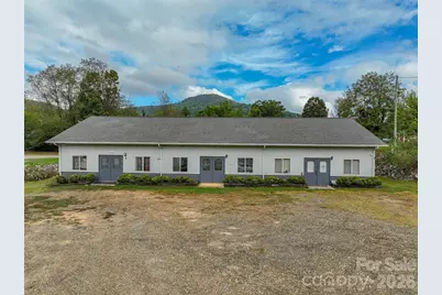 505 E Main Street, Burnsville, NC 28714 - Photo 8