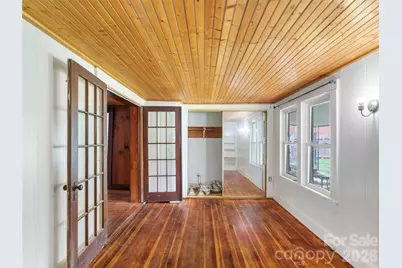 505 E Main Street, Burnsville, NC 28714 - Photo 20