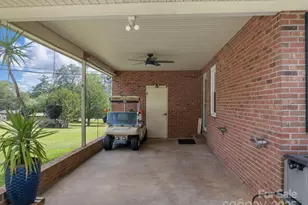 12 Lister Rd, Taylors, SC 29687 - Photo 4