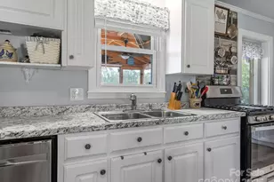 12 Lister Rd, Taylors, SC 29687 - Photo 12