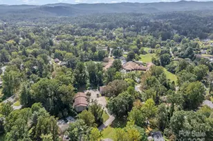 333 W Lake Ave, Hendersonville, NC 28739 - Photo 18