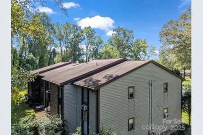 333 W Lake Avenue, Hendersonville, NC 28739 - Photo 4