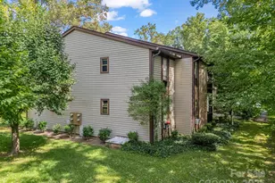 333 W Lake Ave, Hendersonville, NC 28739 - Photo 8