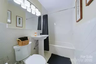 609 2nd St NE, Hickory, NC 28601 - Photo 10