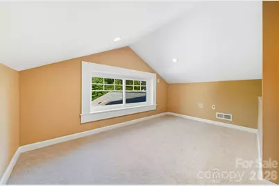 609 2nd Street NE, Hickory, NC 28601 - Photo 36