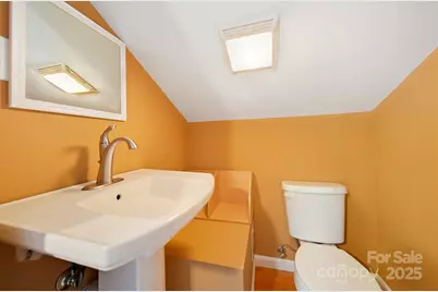 609 2nd Street NE, Hickory, NC 28601 - Photo 16