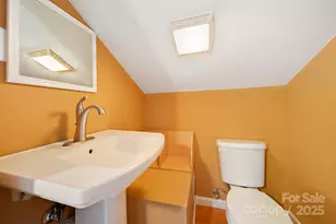 609 2nd St NE, Hickory, NC 28601 - Photo 16