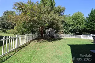 12013 Bending Branch Rd, Charlotte, NC 28227 - Photo 24