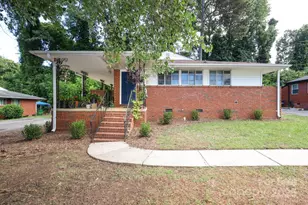 1424 Wembley Dr, Charlotte, NC 28205 - Photo 10