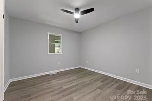 2900 Enfield Rd, Charlotte, NC 28205 - Photo 16