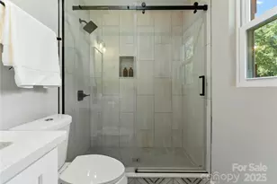 2900 Enfield Rd, Charlotte, NC 28205 - Photo 22