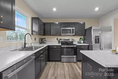 6233 Cutwater Circle, Charlotte, NC 28269 - Photo 8