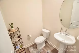 2312 Belterra Dr, Charlotte, NC 28216 - Photo 12