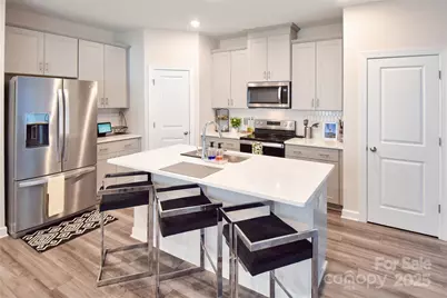 2312 Belterra Drive, Charlotte, NC 28216 - Photo 4