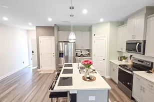 2312 Belterra Dr, Charlotte, NC 28216 - Photo 8