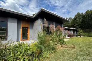 17 Fig Tree Ln, Asheville, NC 28803 - Photo 2