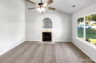 5117 Park Pl Dr, Dallas, NC 28034 - Photo 2