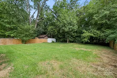 5442 Kinsale Lane, Charlotte, NC 28215 - Photo 18