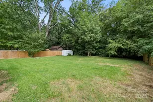 5442 Kinsale Ln, Charlotte, NC 28215 - Photo 18