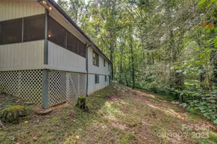 102 Windwood Hill Rd, Hendersonville, NC 28739 - Photo 28