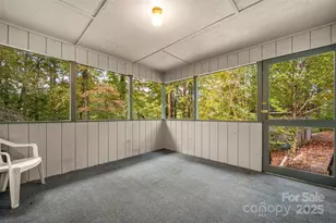 102 Windwood Hill Rd, Hendersonville, NC 28739 - Photo 14