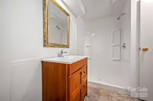 102 Windwood Hill Rd, Hendersonville, NC 28739 - Photo 24