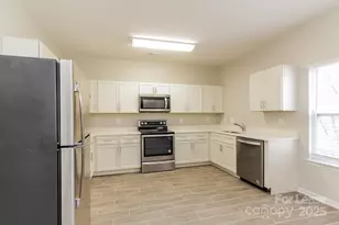 5229 Stowe Derby Dr, Charlotte, NC 28278 - Photo 6