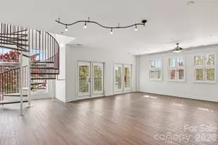 475 S Church St, Hendersonville, NC 28792 - Photo 16