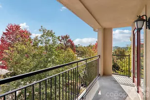 475 S Church St, Hendersonville, NC 28792 - Photo 18