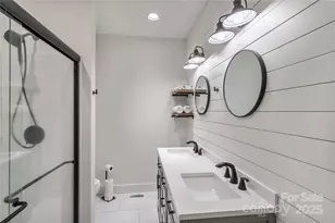 100 Kinloch Ln, Clyde, NC 28721 - Photo 22