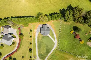 100 Kinloch Ln, Clyde, NC 28721 - Photo 38