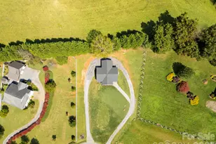100 Kinloch Ln, Clyde, NC 28721 - Photo 38