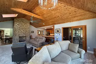 1419 Stoneyridge Dr, Charlotte, NC 28214 - Photo 20