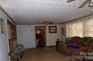 1905 Little Creek Rd, Burnsville, NC 28714 - Photo 16