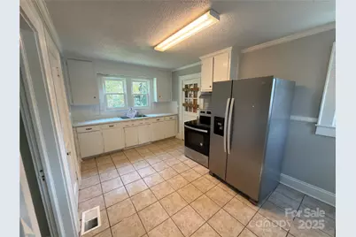 4216 N Center Street, Hickory, NC 28601 - Photo 12