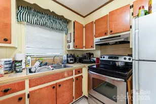 801 Windwood Dr, Gastonia, NC 28056 - Photo 12