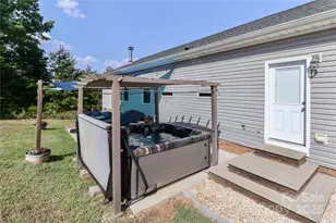 192 Apple Valley Ln, Statesville, NC 28677 - Photo 32