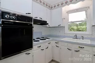 107 Porter Rd, Statesville, NC 28625 - Photo 14