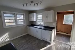 435 S Rhyne St, Dallas, NC 28034 - Photo 18