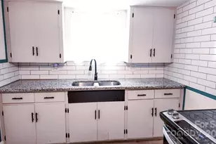 608 W Buford St, Gaffney, SC 29341 - Photo 12