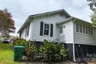 608 W Buford St, Gaffney, SC 29341 - Photo 2