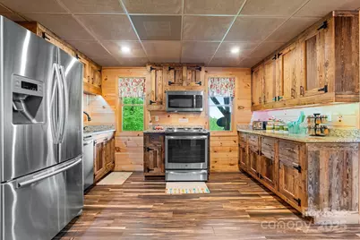 110 Mountain Crest Drive S, Marion, NC 28752 - Photo 36