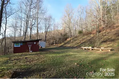 433 Deneen Road, Burnsville, NC 28714 - Photo 20