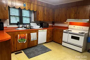 433 Deneen Rd, Burnsville, NC 28714 - Photo 6