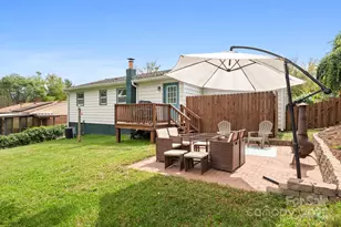 970 W Chapel Rd, Asheville, NC 28803 - Photo 8