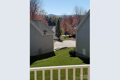 18 Eagle Pointe Way, Flat Rock, NC 28731 - Photo 10