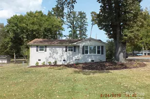 1402 University Dr, Lancaster, SC 29720 - Photo 1