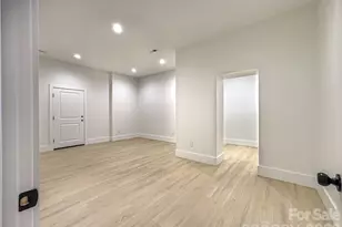 668 Players Ridge Rd, Hickory, NC 28601 - Photo 42