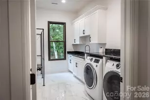 668 Players Ridge Rd, Hickory, NC 28601 - Photo 32