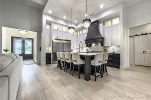 668 Players Ridge Rd, Hickory, NC 28601 - Photo 4